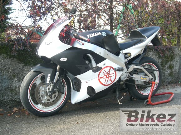 1993 Yamaha YZF 750 SP photo
